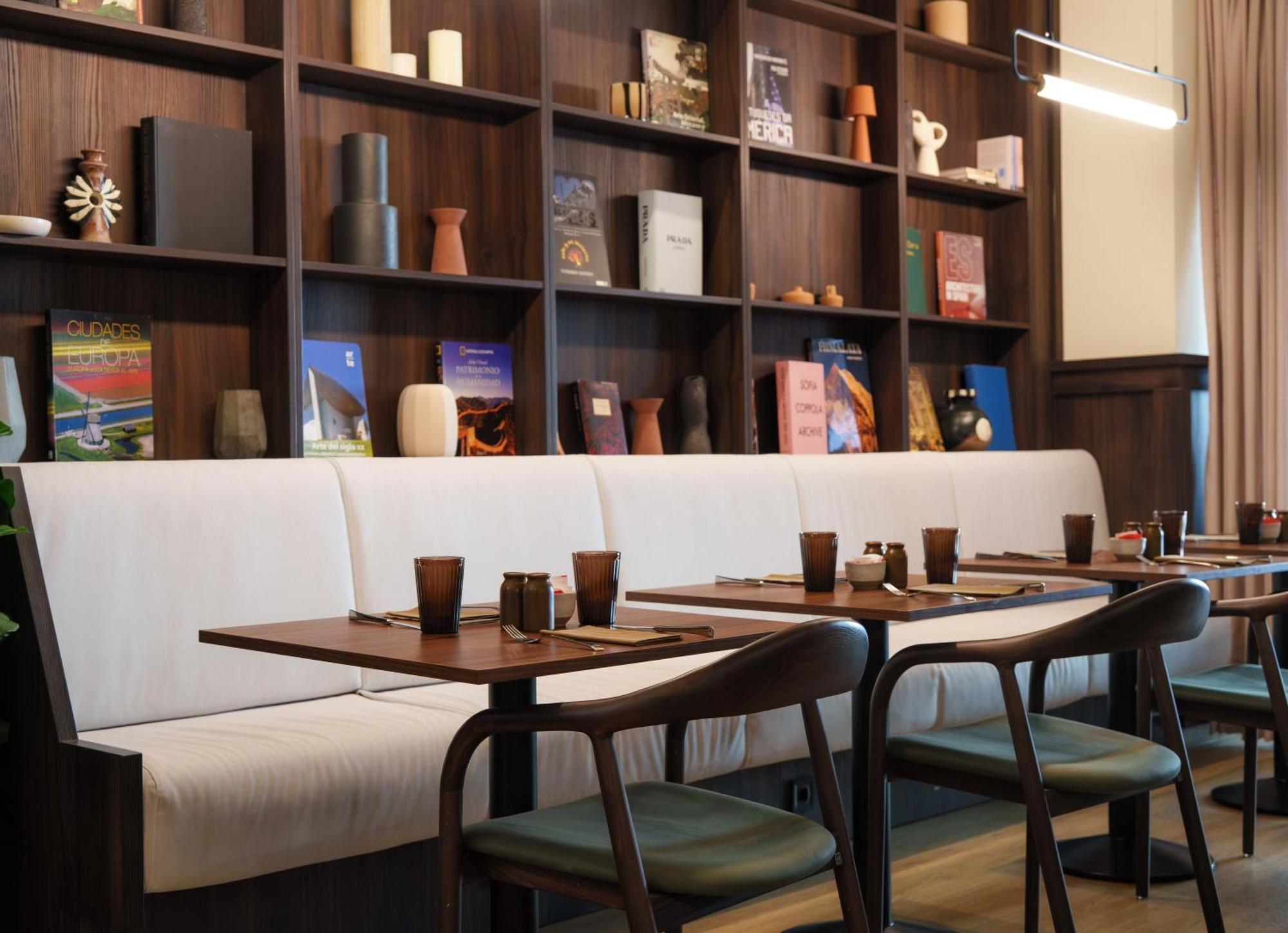 Honest Budapest By Chic & Basic, Budapest