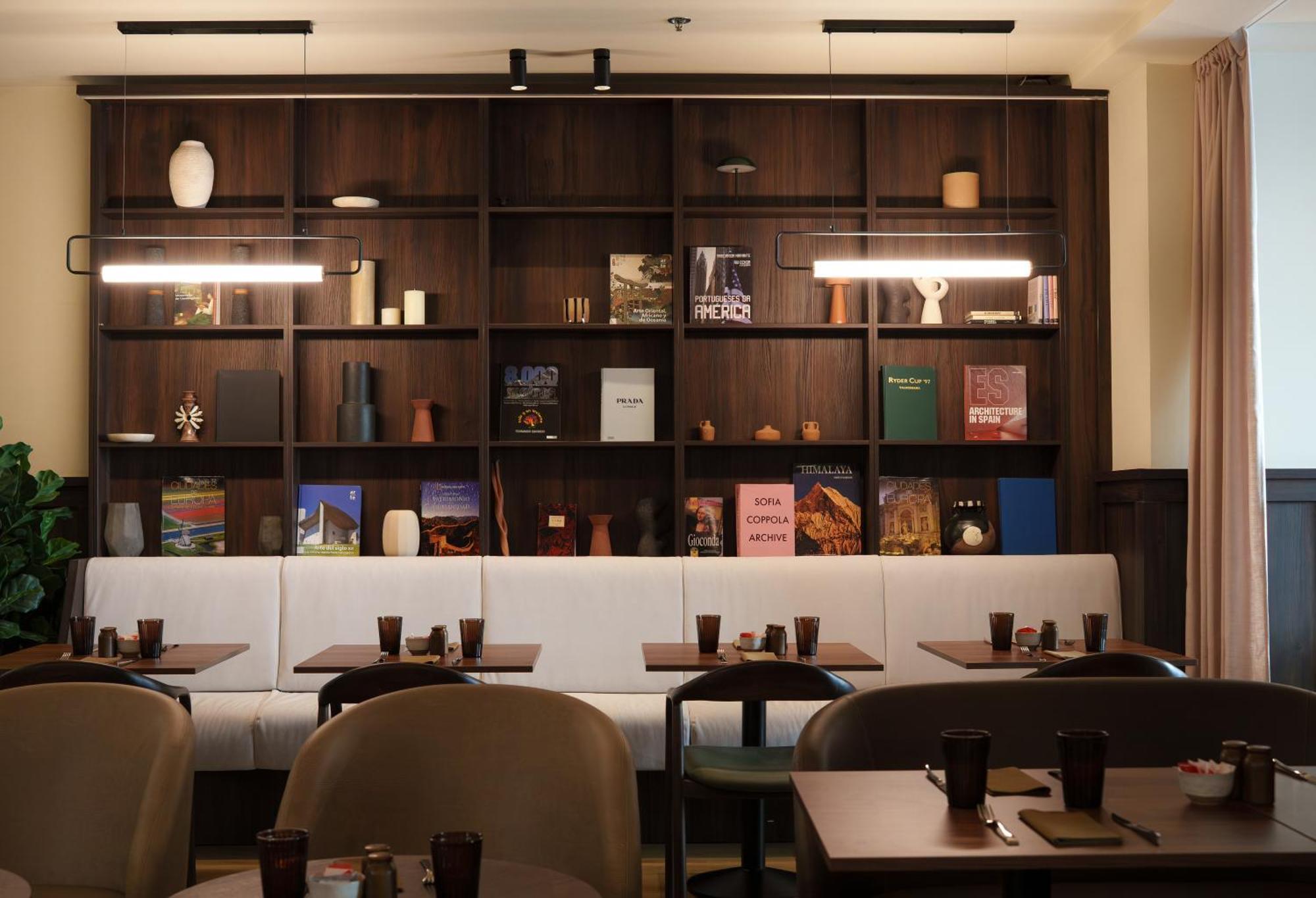 Honest Budapest By Chic & Basic — Photos 1